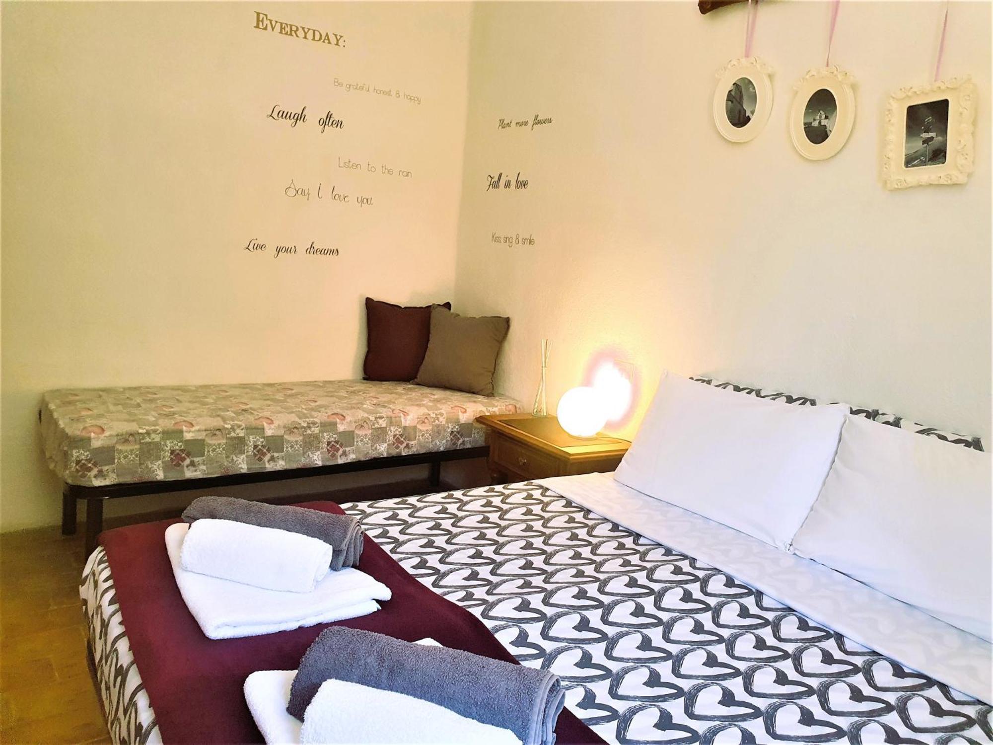 Le Ginestre Guesthouse Ассізі Номер фото